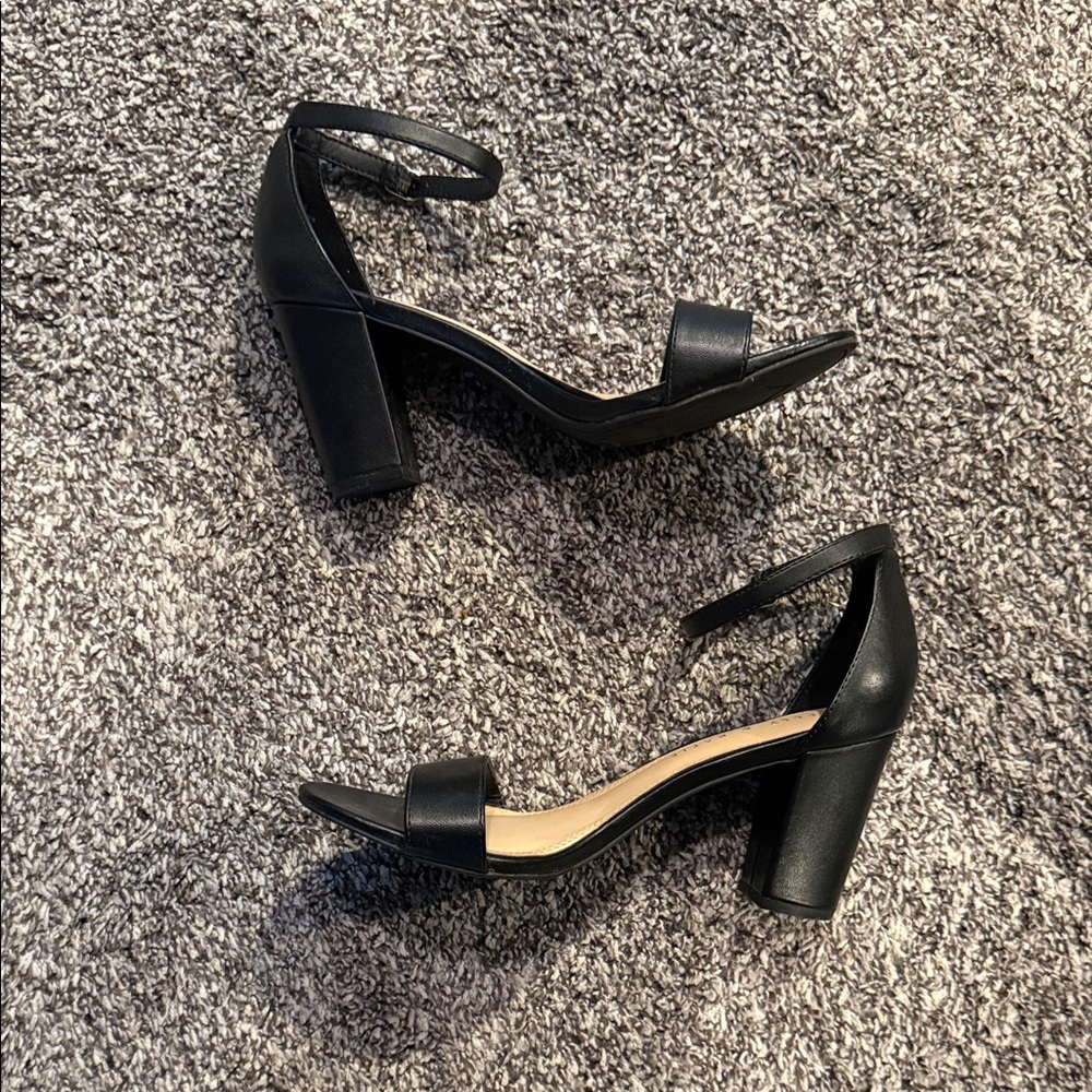 Kelly & Katie Hailee Black Women's Sandals - Size 8 - Picture 4 of 7